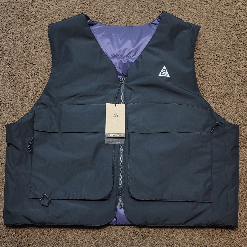 Mens Size Nike ACG Skull Peak PrimaLoft Reversible Vest Black Raisin FV8694 010